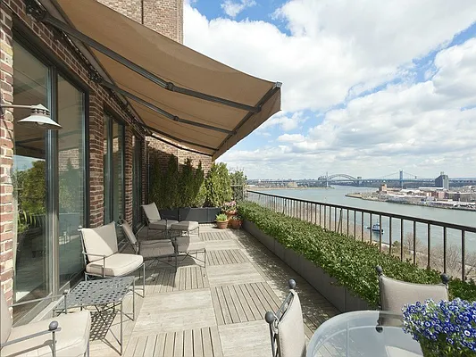 Sold by Sotheby's International Realty | media 28