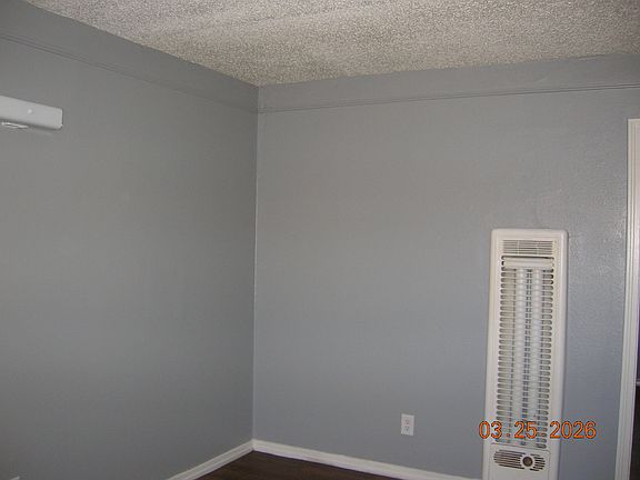3rd image of 2713 SW 9th Ave #4