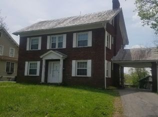 213 W Maple Ave, Lancaster, KY 40444