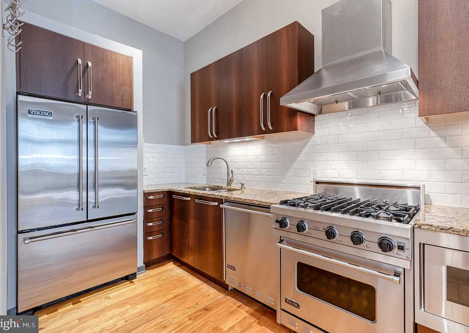 1st image of 617 Reed St Unit 100