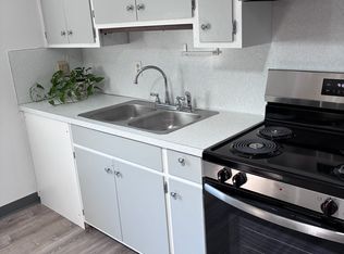 915 NE 11th St, Grants Pass, OR 97526
