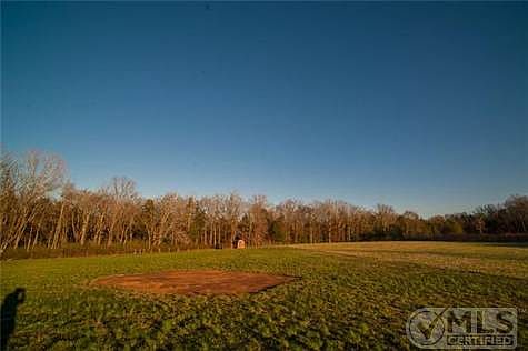 4th image of 2738 Highway 64 E