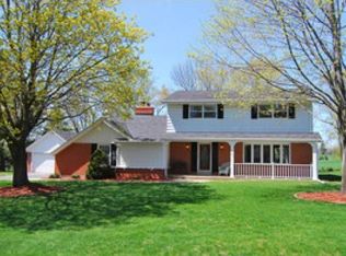 195 Queens Ct, Colgate, WI 53017