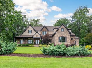 6215 Snow Hill Rd, Ooltewah, TN 37363