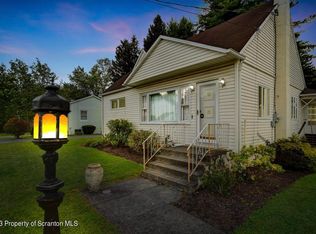 14 Spring Ln, Moscow, PA 18444