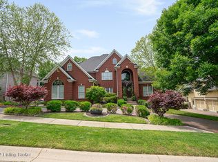 18910 Ridgeleigh Ln, Louisville, KY 40245