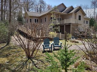 7128 Charles St, Fennville, MI 49408