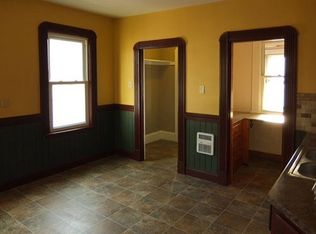 444 Broadway St #3, Chicopee, MA 01020