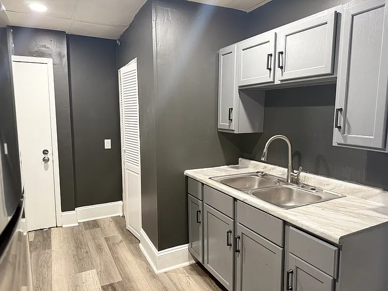 7450 S Maryland Avenue 824 E #75 — Photo 2