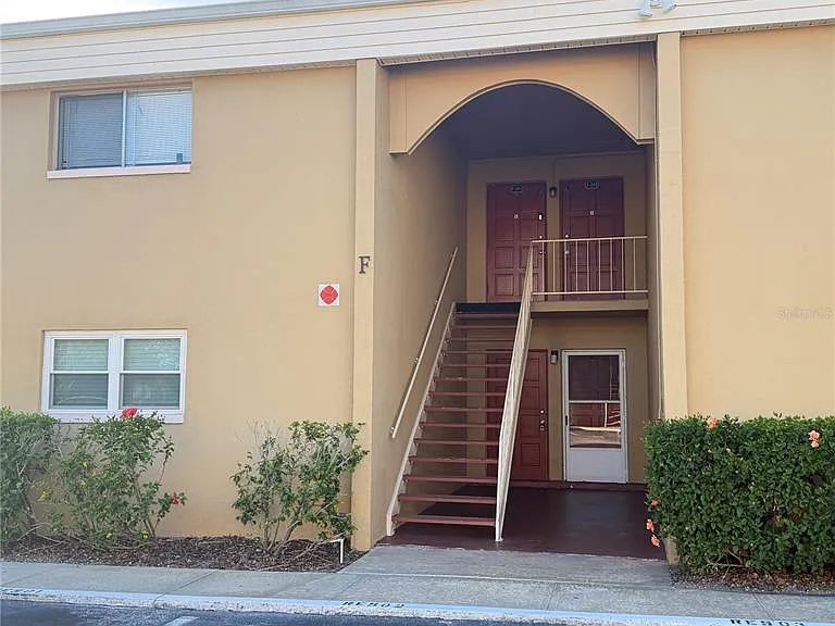 1000 Lake Of The Woods Blvd #101F — Photo 1