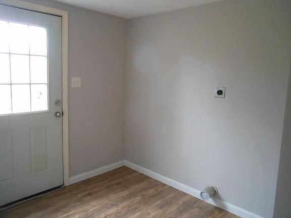 5th image of 2167 Orville Ave