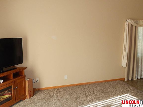 5th image of 1133 W Lake St