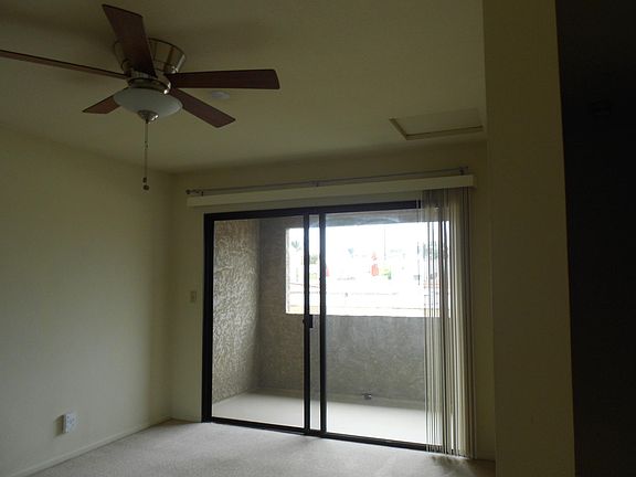 2nd image of 172 La Verne Ave APT 2
