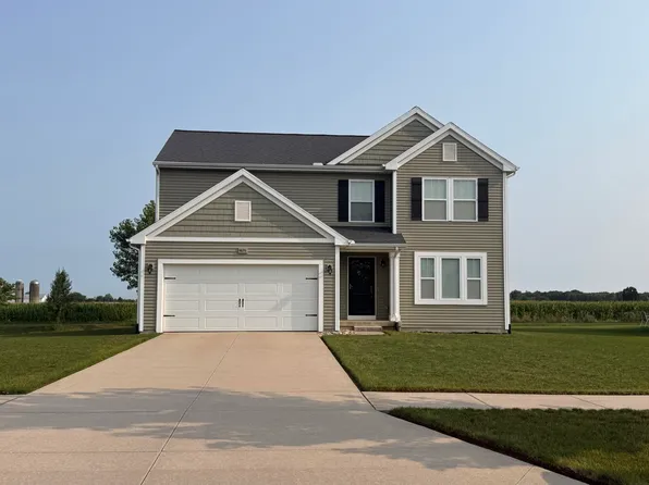 1671 Sunny Glen Dr SE, Caledonia, MI 49316
