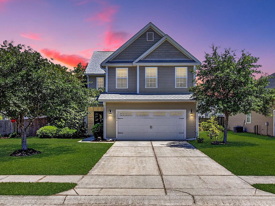 1st image of 1204 Briar Rose Ln