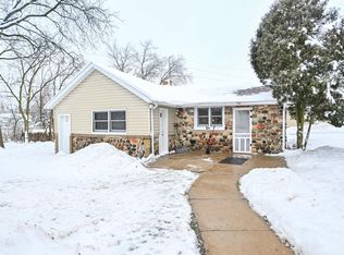 N3495 Olive Rd, Lake Geneva, WI 53147