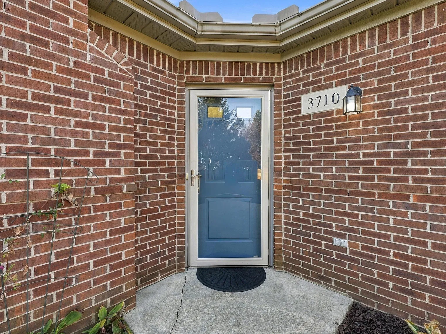 2 bed, 2.0 bath, 1041 sqft, $1,895 — Photo 4
