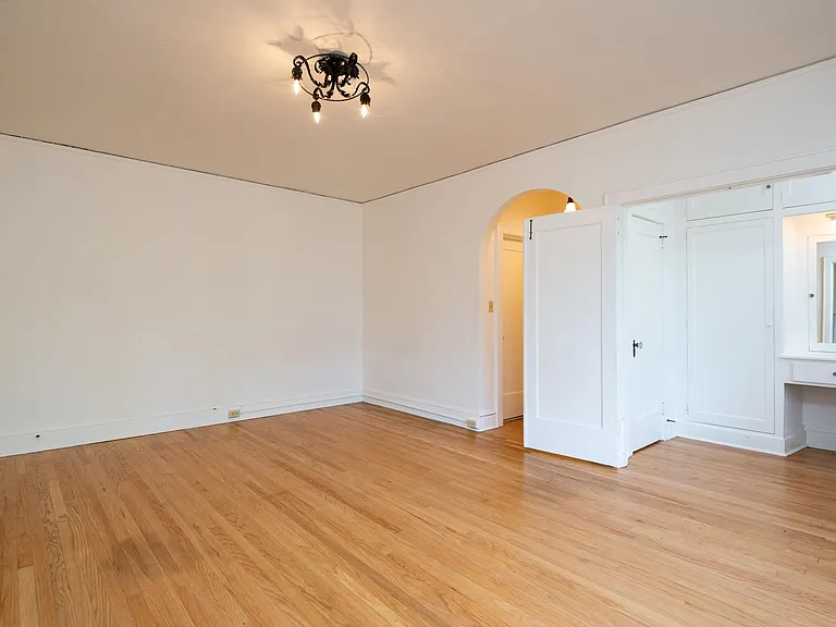 3562 SE Harrison St — Photo 5
