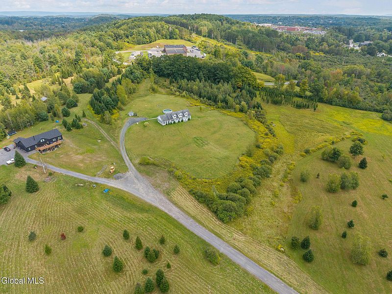 3rd image of 113 Bluebird Lane