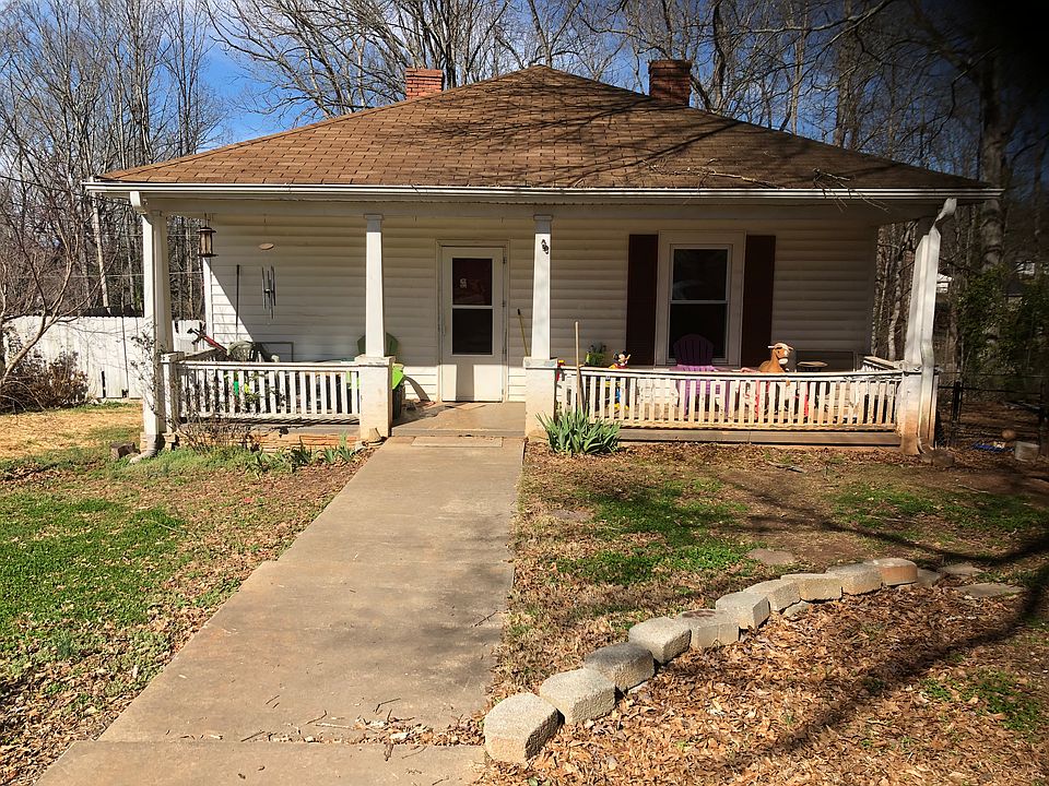 2nd image of 135 Margaret St