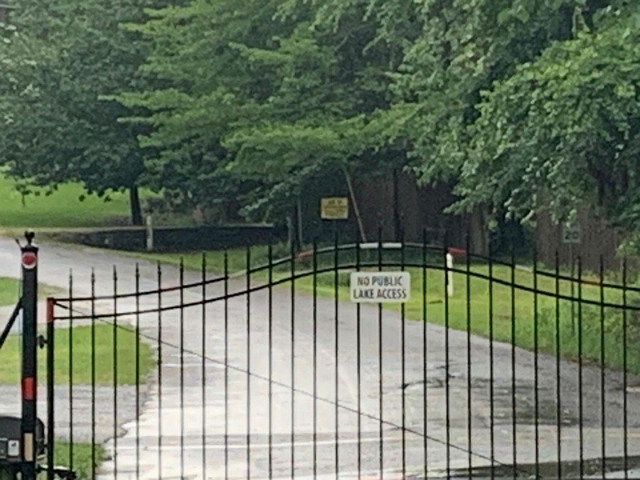 1st image of 181 S Lakeview Dr