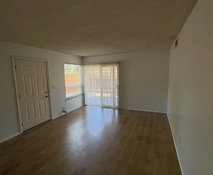 6031 Rowan Way — Photo 3