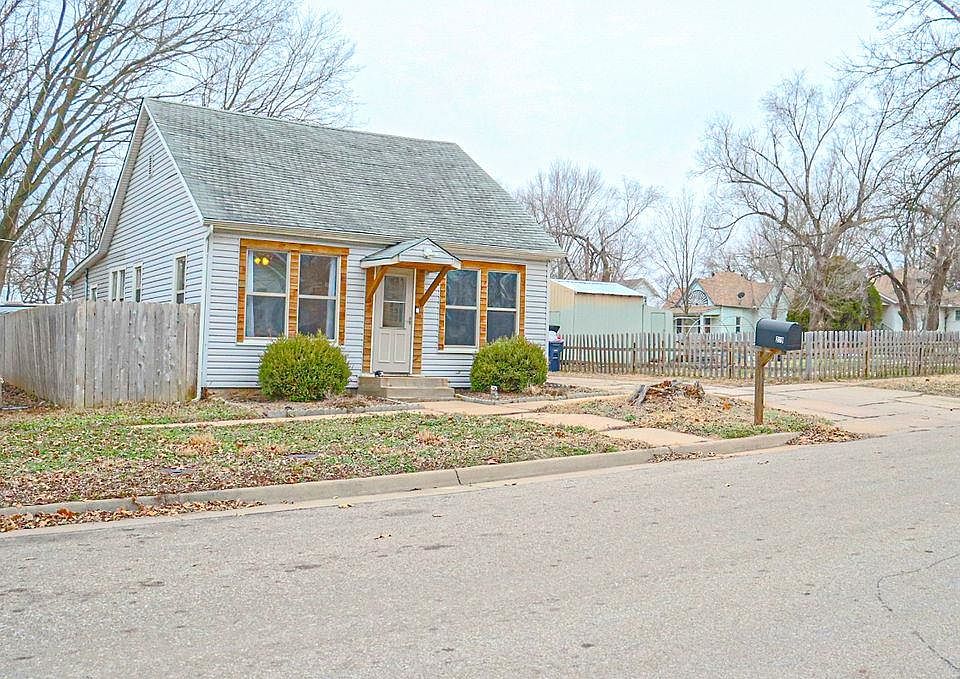 1st image of 219 W Cave Springs Ave