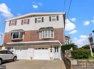 8218 Winthrop St, Philadelphia, PA 19136