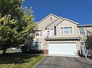 5070 Holly Ln N UNIT 5, Plymouth, MN 55446