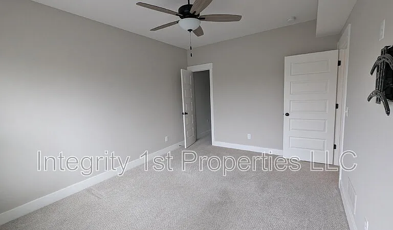 6917 NE 70th St — Photo 20