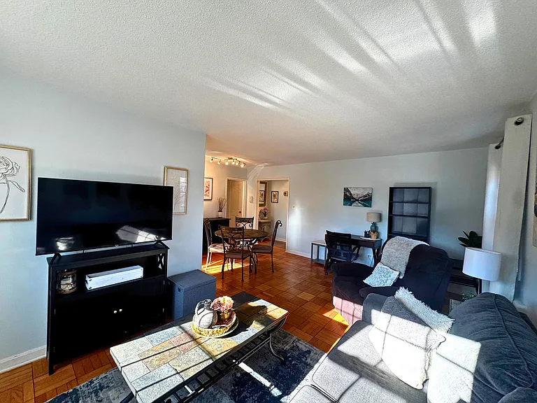 4372 N Pershing Dr #2 — Photo 7