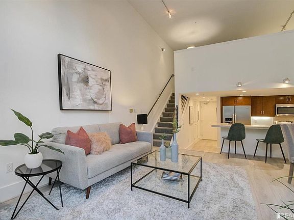 4th image of 700 Illinois St #2