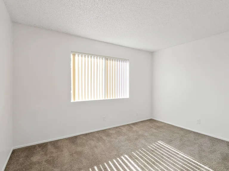 2315 Earl Avenue — Photo 22