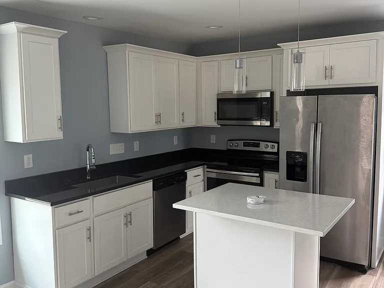 301 E 5th Ave #1/2 — Photo 1
