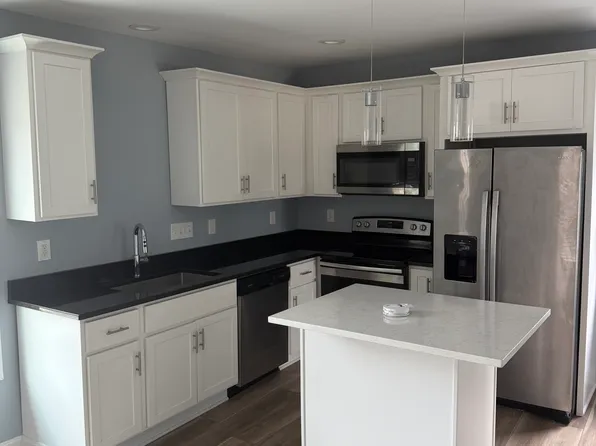 301 E 5th Ave #1/2, Columbus, OH 43201