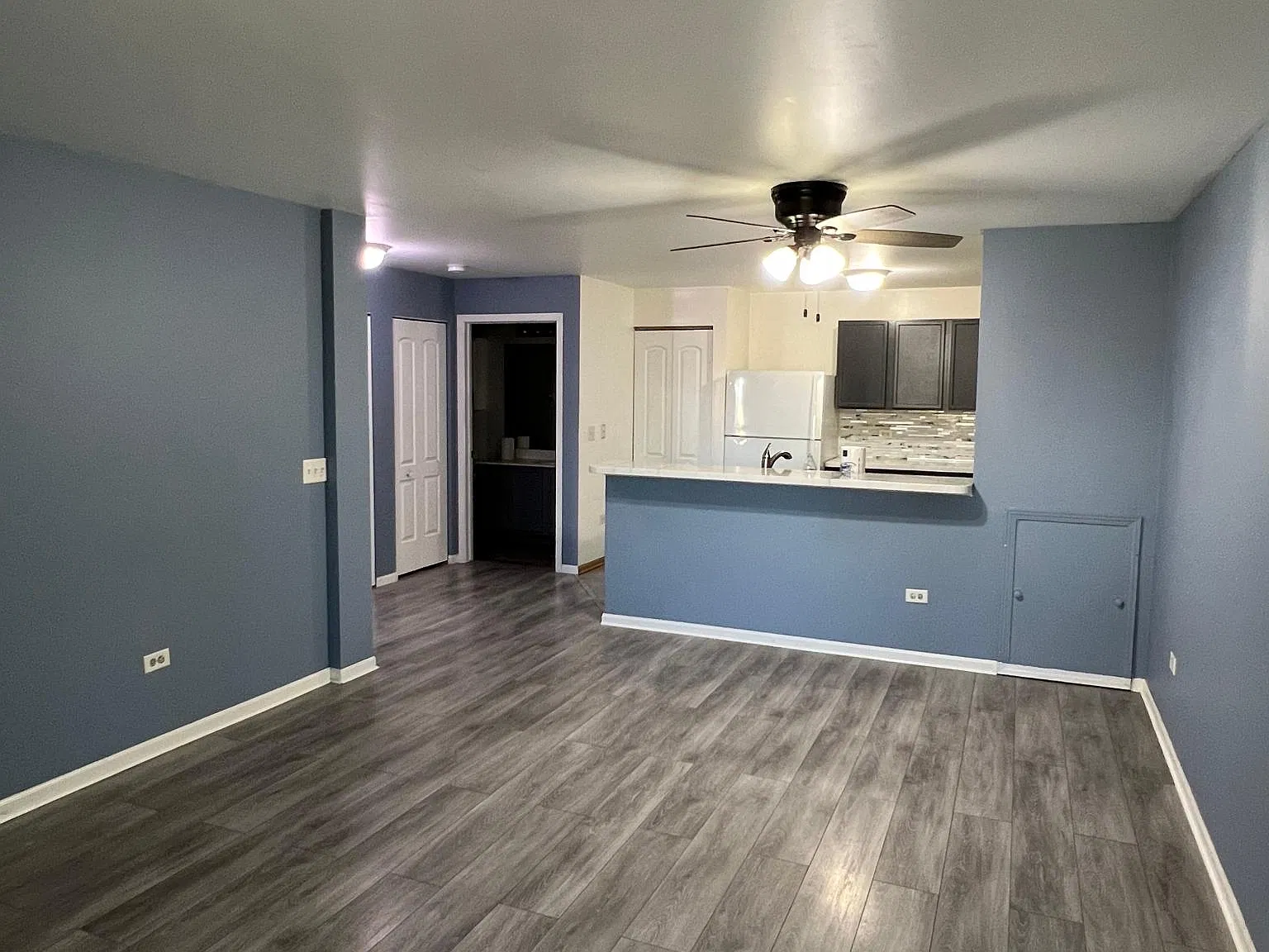 1213 Silverstone Dr — Photo 2