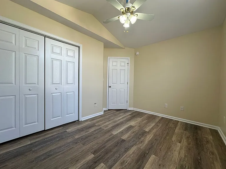204 Grandford Pl — Photo 36
