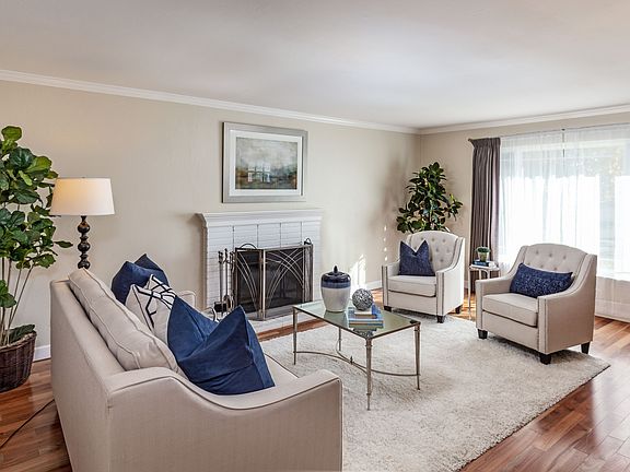 5th image of 3037 Greentree Way