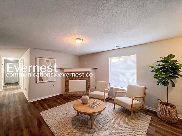 1274 Whitten Rd — Photo 3