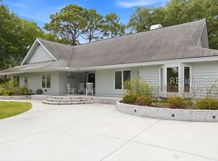 35 Outpost Ln, Hilton Head Island, SC 29928