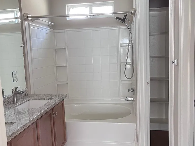 14322 Summer Garden Dr — Photo 10