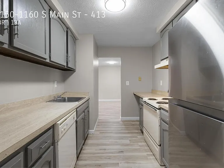 1150-1160 S Main St #413 — Photo 13