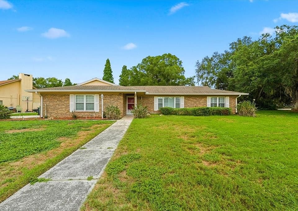1st image of 137 WOOD HALL DRIVE