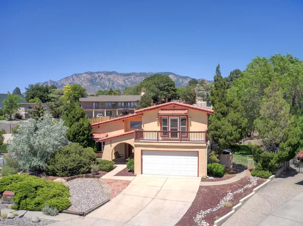 4436 Magnolia Dr NE, Albuquerque, NM 87111
