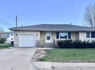 1821 27th St, Columbus, NE 68601