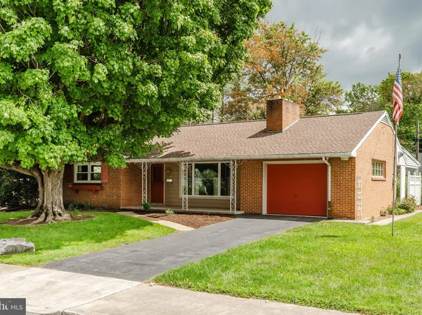 519 S 6th St, Denver, PA 17517