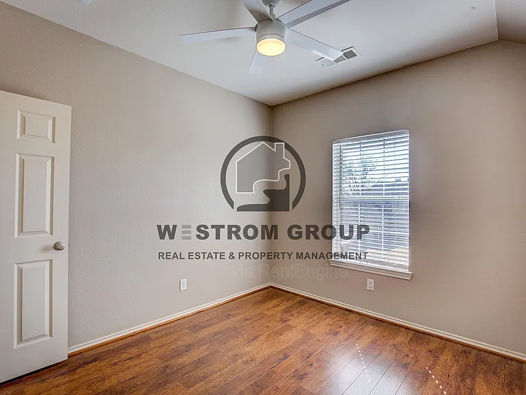 4537 Chris Dr — Photo 54
