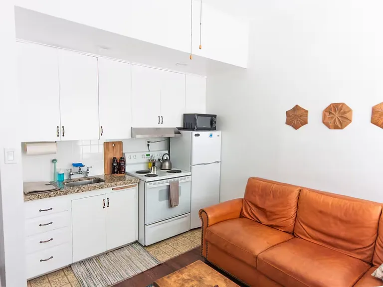 975 E 1st Ave #3 — Photo 4