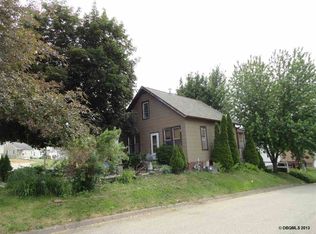 2633 Van Buren St, Dubuque, IA 52001