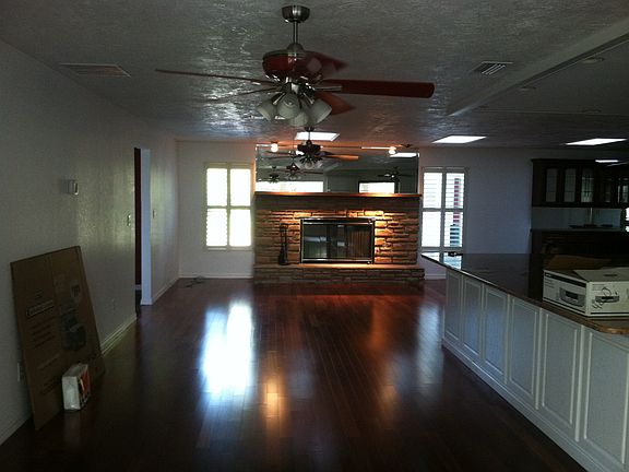 4th image of 10777 131st St N